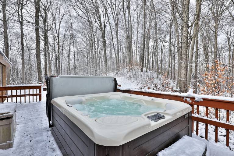 Killington Cabin: Right Unit - Sleeps 10 in 4 BR, 2 BA Cozy Escape — photo 2