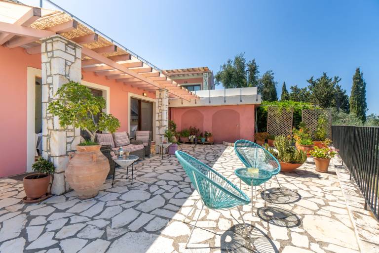 Fully equipped lovely villa with private pool, barbeque & patio | Sea view | Good for workation | Pets are welcome — photo 3