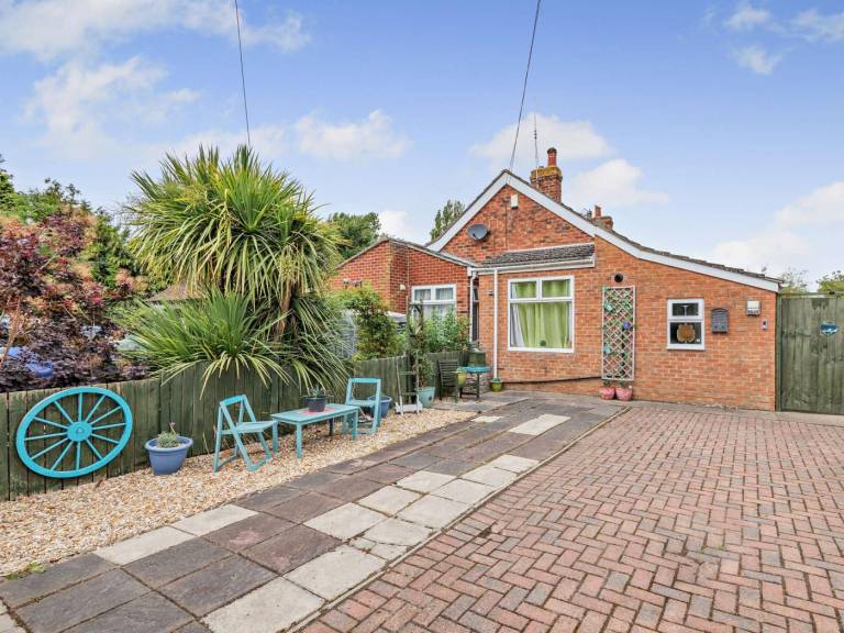 House with yard in Mablethorpe