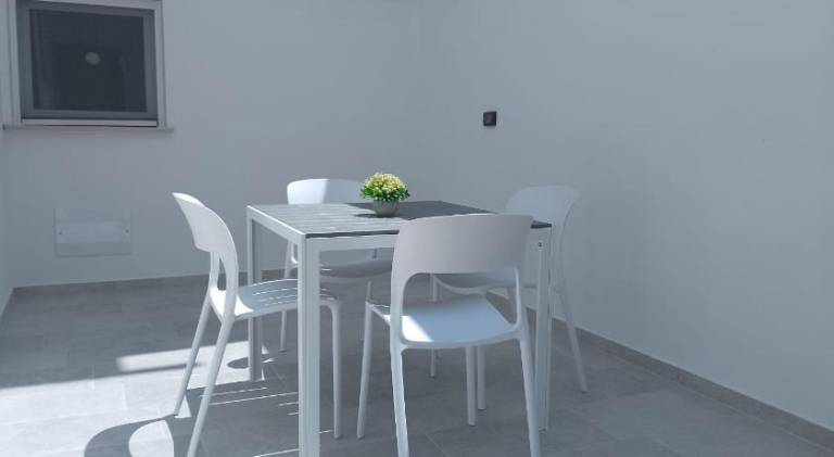 Rental apartment with yard in Porto Cesareo
