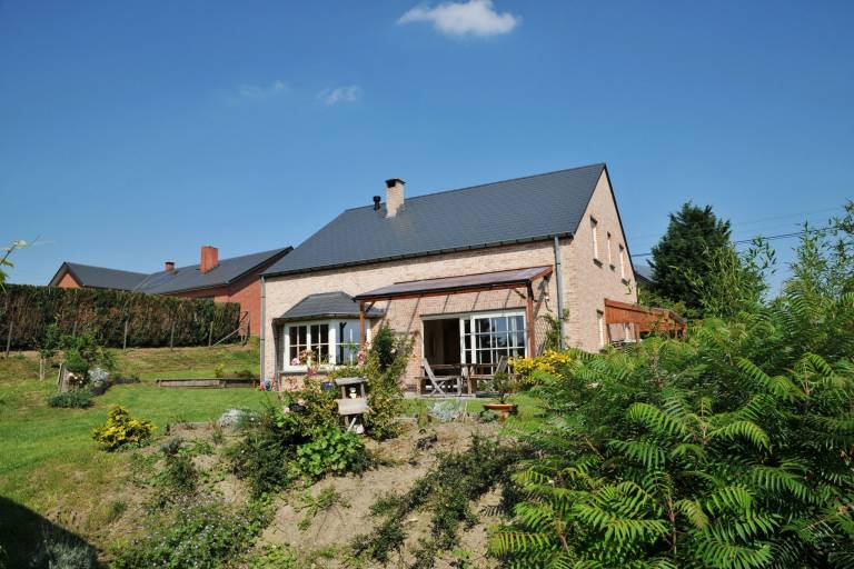 House with garden, grill & sauna in Namur