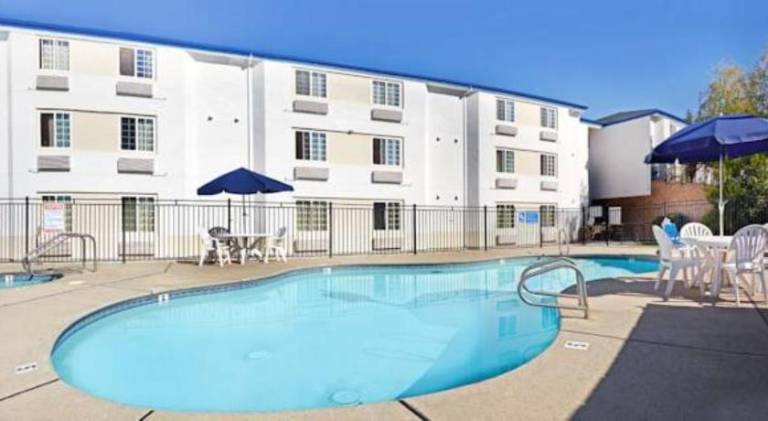 Motel 6 Auburn, CA — photo 3