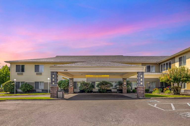 Comfort Suites Near Vancouver Mall in Vancouver, WA