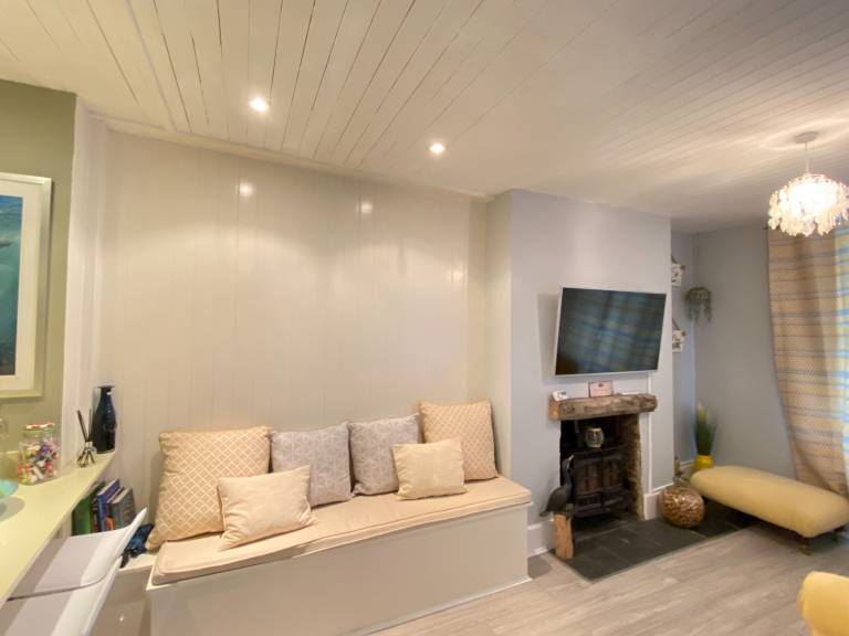 Cottage with garden | Water view — photo 3