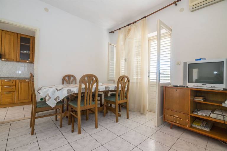 Holiday apartment with barbecue | Sea view — photo 4