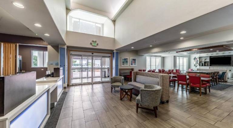 Holiday Inn Express Hotel & Suites Fort Worth I-35 Western Center By IHG — photo 3