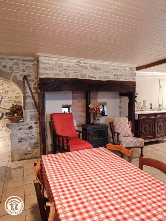 Gite with garden, patio & barbeque — photo 5