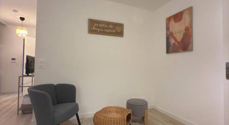 Holiday apartment with 1 room for 4 persons in Chelles