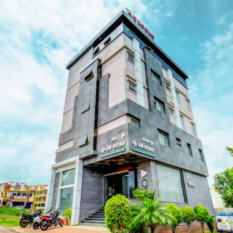 Hotel J N Stay Mysore 12 Minutes to Mysore Palace