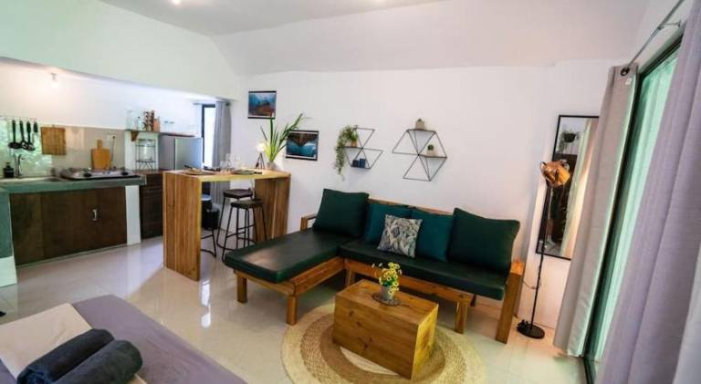 Rental apartment with terrace in El Nido