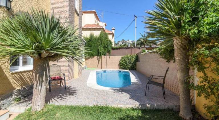 Habitaciones en Casa Centrica con piscina in Almunecar