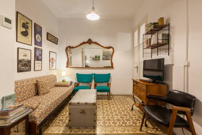 Apartment 'El Patio De Gracia' with Private Terrace, Wi-Fi and Air Conditioning — photo 4