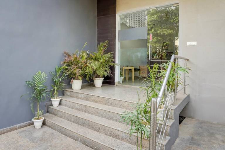 Super Townhouse Sector 53 Golf Course Road — photo 4
