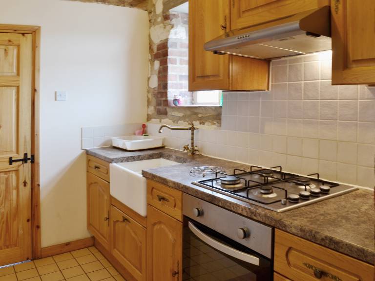 Cottage with grill — photo 2