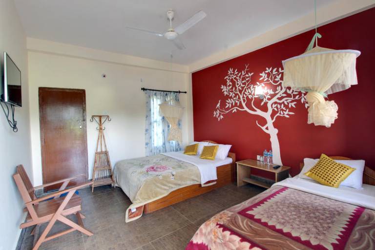 Eden Jungle Resort in Sauraha