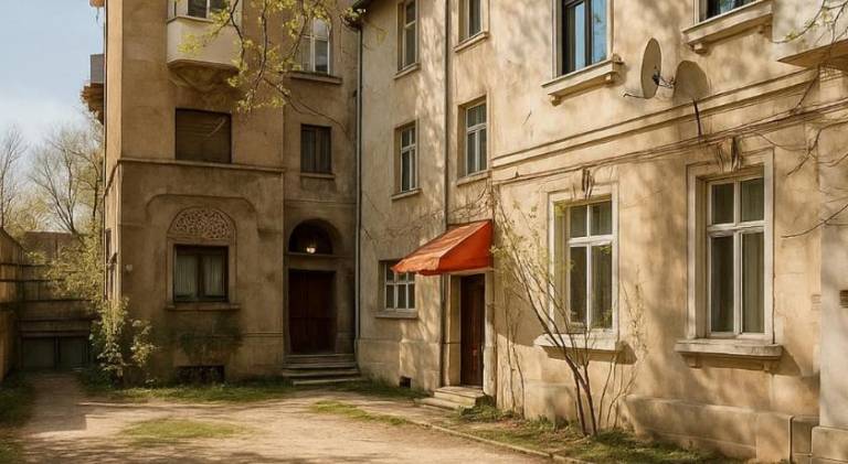 Holiday apartment | Near Stavropoleos Monastery — photo 3