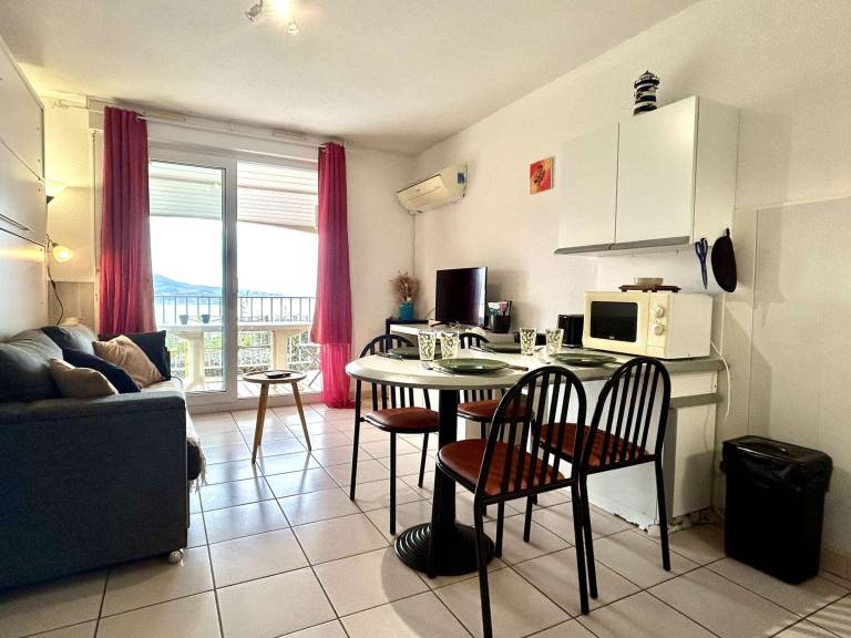 Studio Cabin with WIFI and Air Conditioning in Banyuls-sur-Mer — photo 4