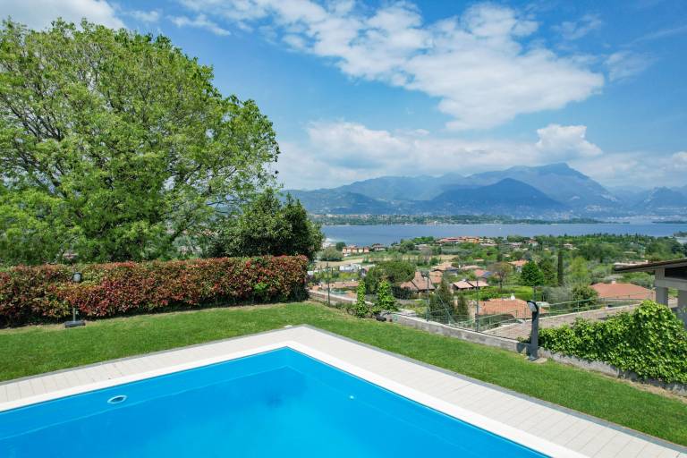 Ferienwohnung mit Hund in Solarolo, Manerba del Garda für max. 6 Personen