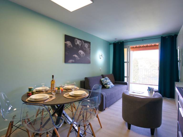 Child-friendly rental apartment with garden, patio & pool | Pet-friendly — photo 2