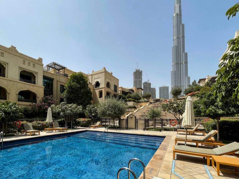 GuestReady Chic Stay Souk Al Bahar & Dubai Mall