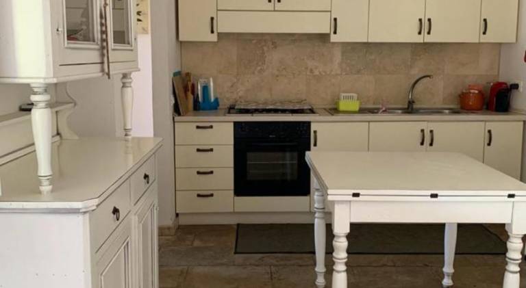 House | Pets allowed — photo 4