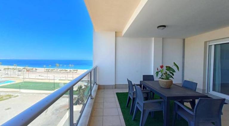 Rental apartment with garden, pool & terrace | Close to the beach | Pet-friendly in Roquetas de Mar