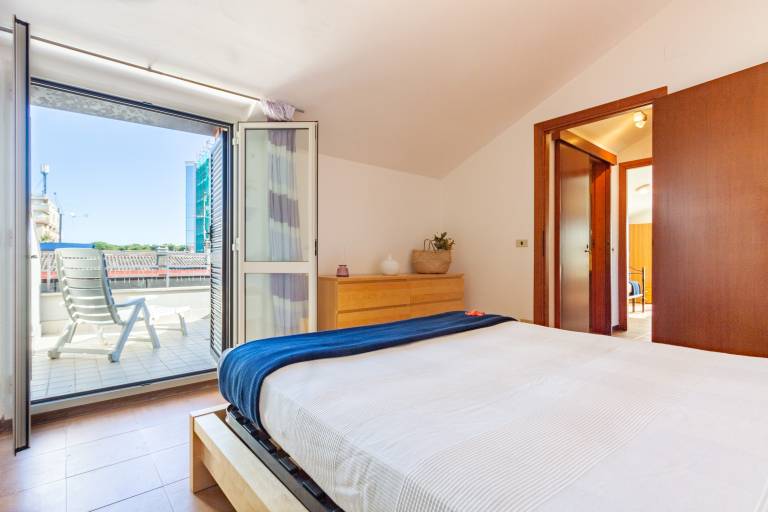 Rental apartment with 2 rooms for 6 persons — photo 4