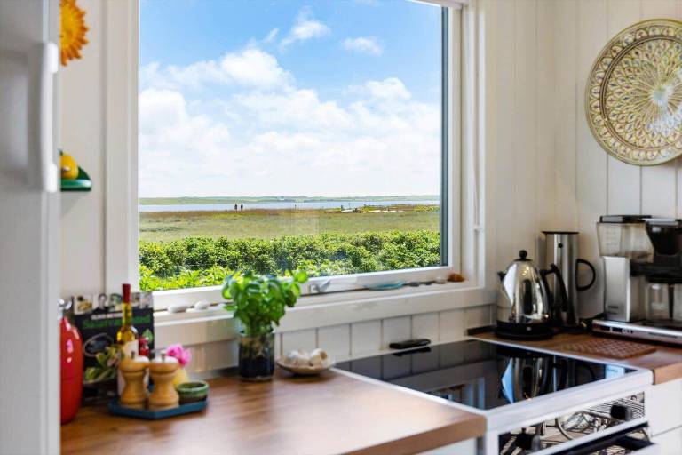 Fully equipped house with BBQ & terrace | Lake view | Beach nearby | Pets allowed — photo 3