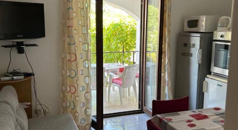 Apartments Sonya Garden BBQ Supetar — photo 2