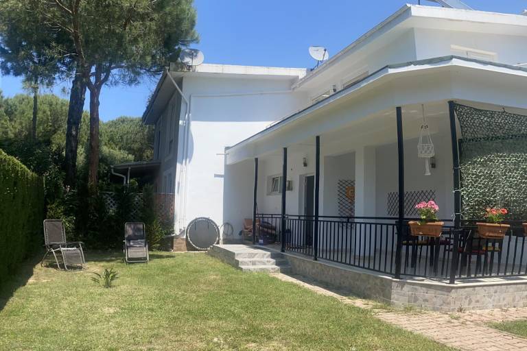 Hus  Plazhi San Pietro