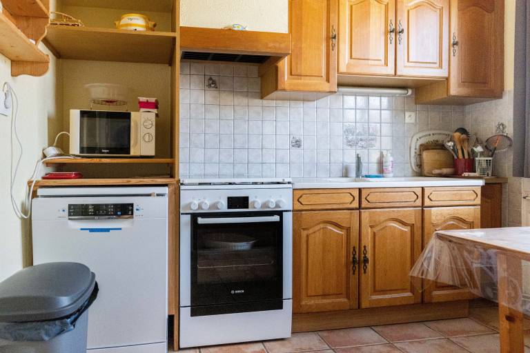 Family-friendly house with terrace, garden & grill | Pets allowed — photo 4