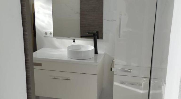 Holiday apartment with private pool & terrace | Pet-friendly — photo 2