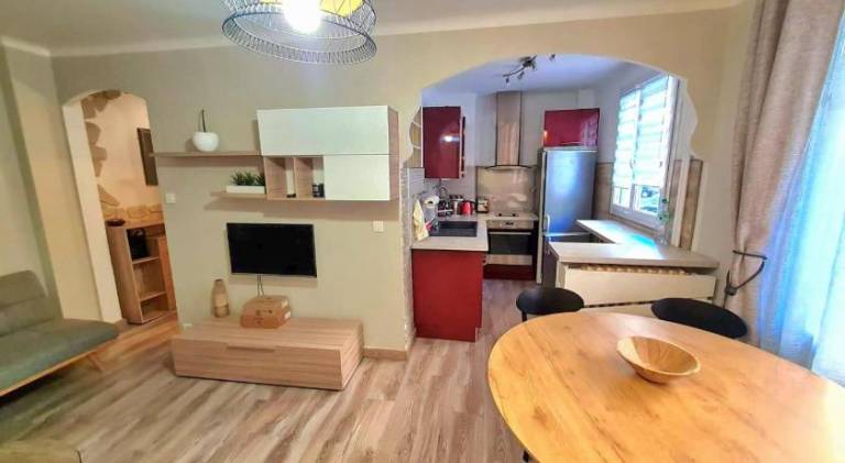 Holiday apartment | Close to Russian Orthodox Cathedral | Pets allowed — photo 3