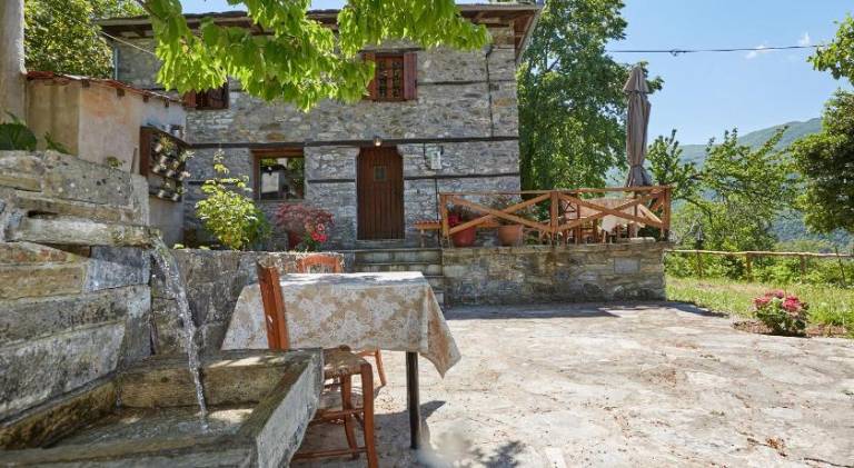 House with yard, barbeque & terrace | Suitable for remote work in Zagora-Mouresi