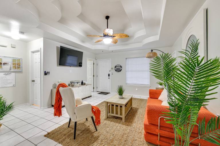 Welcoming Edinburg Apartment - Pet Friendly! — photo 5