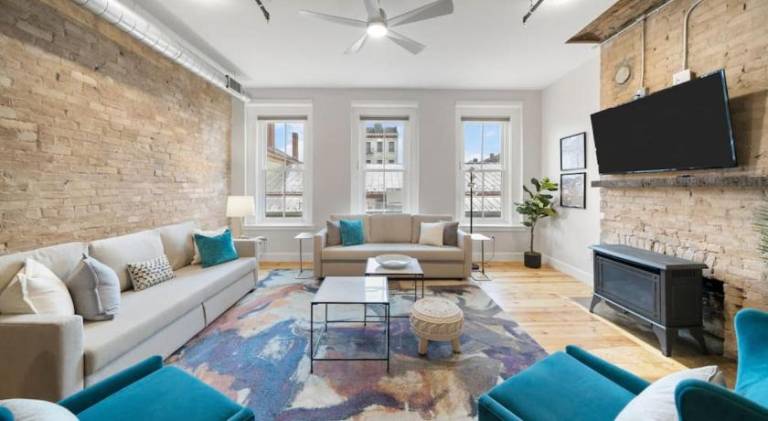 House | Perfect for remote work in Cincinnati, OH