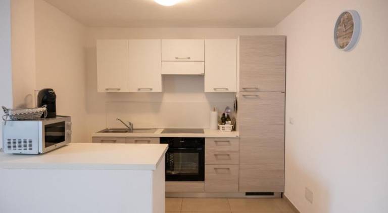 Holiday apartment with terrace, yard & private pool | Suitable for remote work — photo 5