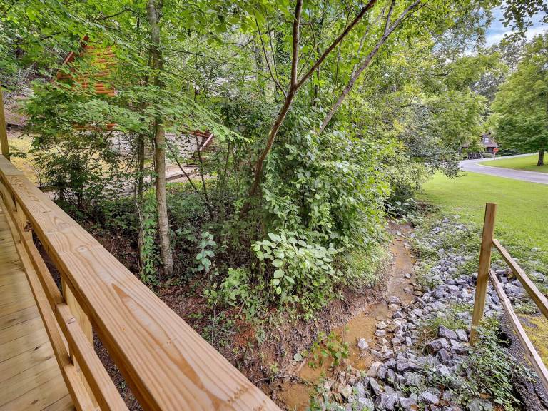 Family-oriented pleasant cabin with private pool | Pets are welcome — photo 3