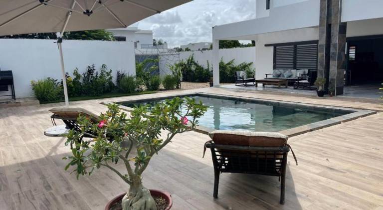 Vacation home with pool in Mbour