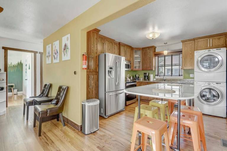 Vacation home with yard & BBQ — photo 4