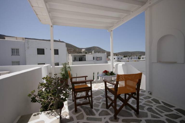 Pension Paros