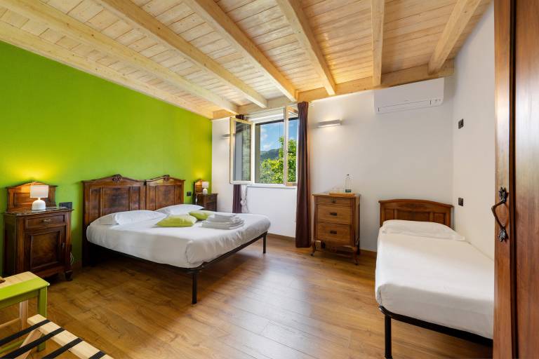Room 'Cottarze' with Mountain View, Wi-Fi and Air Conditioning in Moneglia