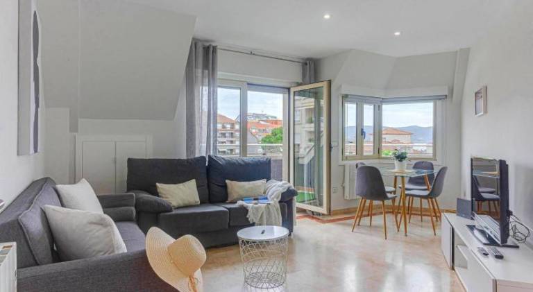 Fully equipped holiday apartment with patio | Close to the beach | Pets are welcome — photo 2