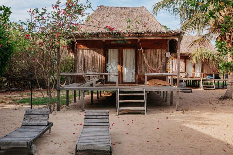Awatawaa Ecolodge frente al mar in Dibulla