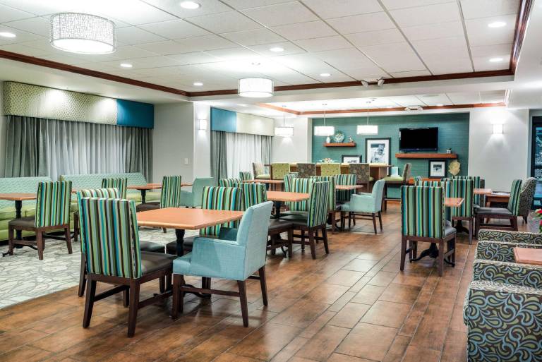 Hampton Inn Bellevue — photo 4