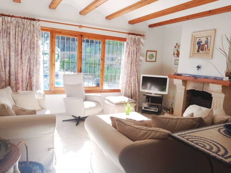 Vacation home with private pool, garden & BBQ — photo 3