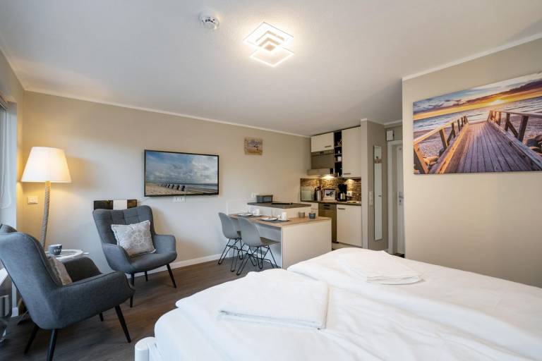 Modernes 1-Zimmer App. mit Terrasse, PKW-Stellplatz, WLAN. Haustiere erlaubt. — photo 4