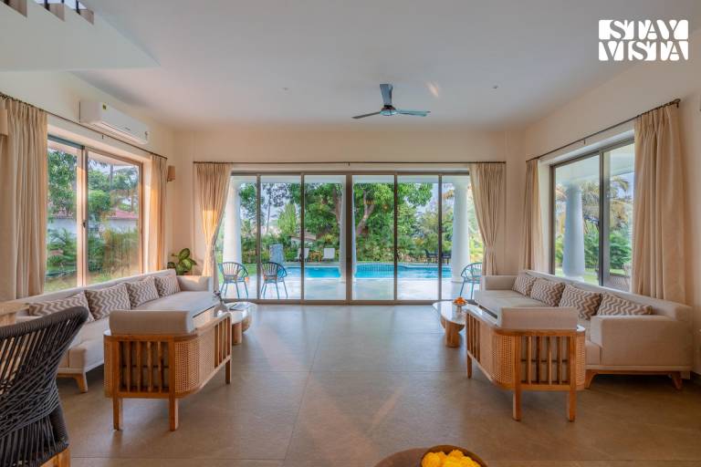 Villa with pool & garden — photo 3