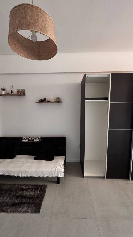 Family-oriented apartment with pool, jacuzzi & patio | City view | Dogs allowed — photo 3