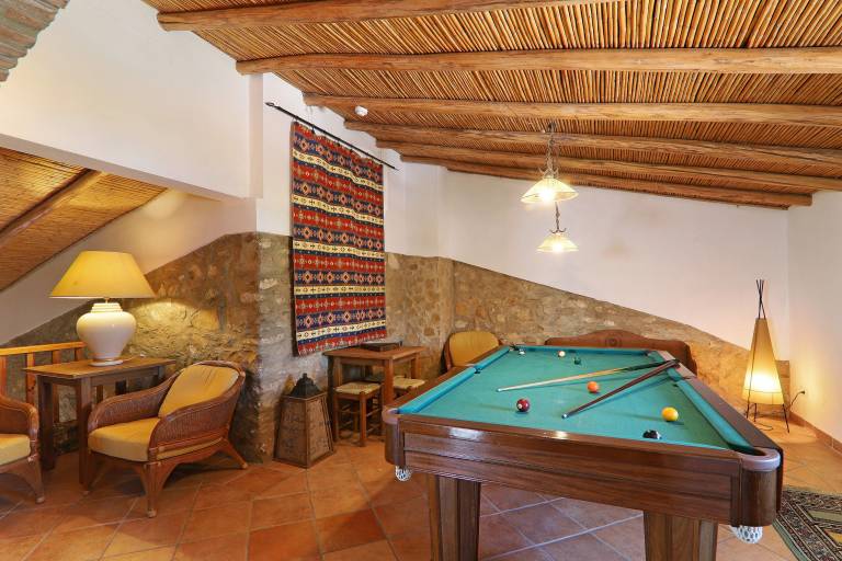 Fully equipped finca with private pool, fast internet & garden | Garden view | Dogs allowed — photo 2